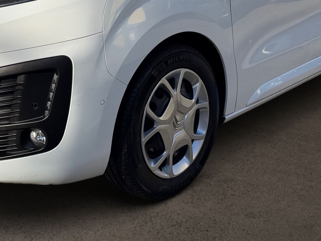 Fahrzeugabbildung Citroën Spacetourer XL 2.0 BlueHDi 180 EAT8 Business