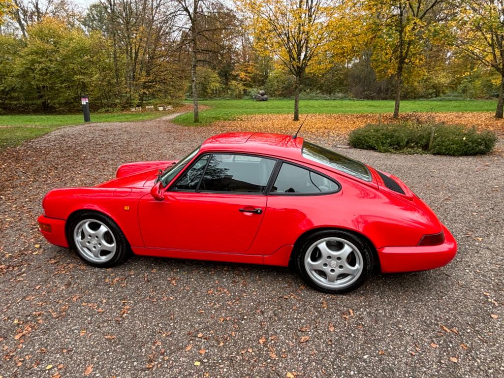 Porsche 964