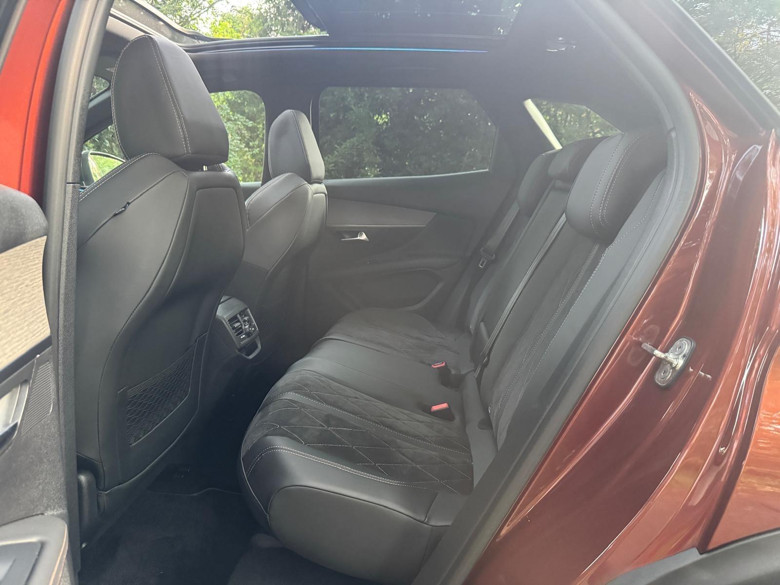 Peugeot 3008 GT*360°*SHZ*Navi*Automatik*Schiebedach