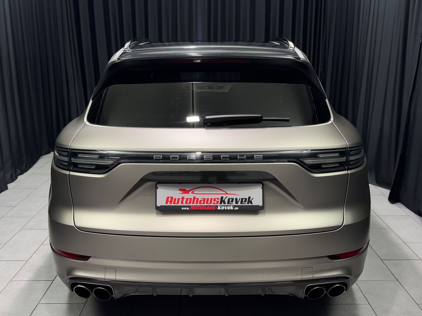 Fahrzeugabbildung Porsche Cayenne S|FACELIFT|PANO|18-WEGE|BOSE|MATRIX|