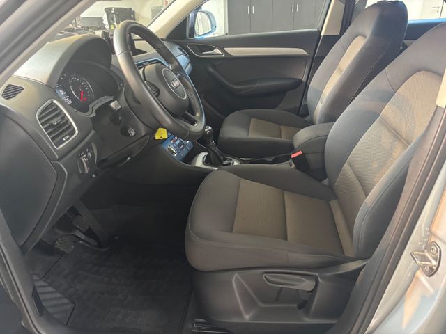 Q3 2.0 TFSI quattro *AHK*SH*Navi*PDC*