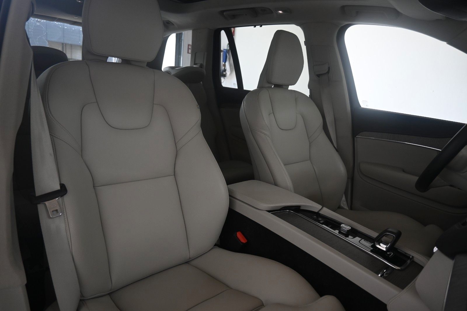 Fahrzeugabbildung Volvo XC90 T8 AWDUltimate Dark Recharge Plug-In Hybrid