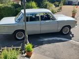 BMW 2002 - BMW 2002 Oldtimer mit Benzin-Antrieb