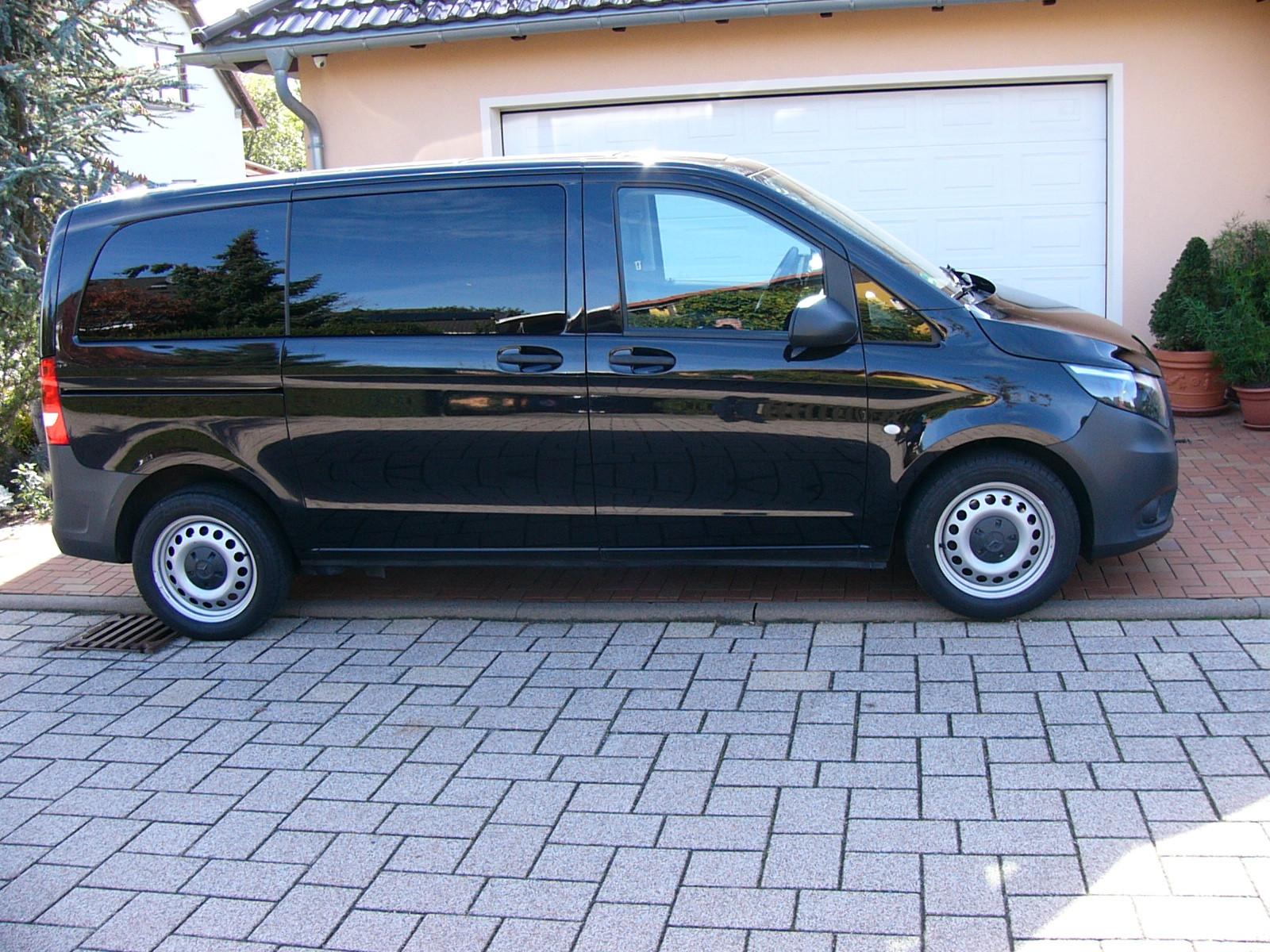 Mercedes-Benz Vito Tourer, Kompakt 4.895 mm, 9 Sitze