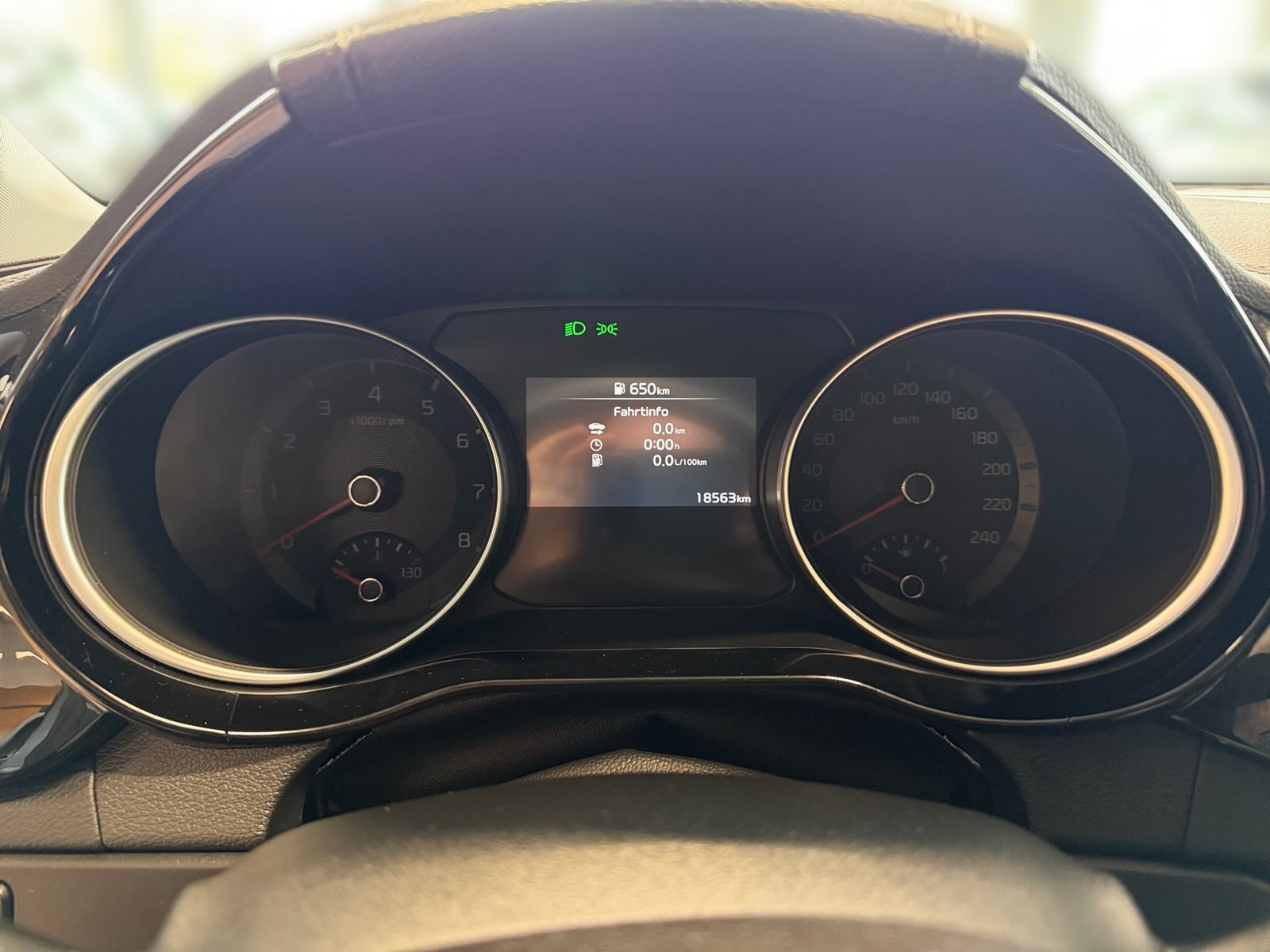 Fahrzeugabbildung Kia CEED_SW 1.5T 140 DCT7 VISION KOMF+ (NAV)