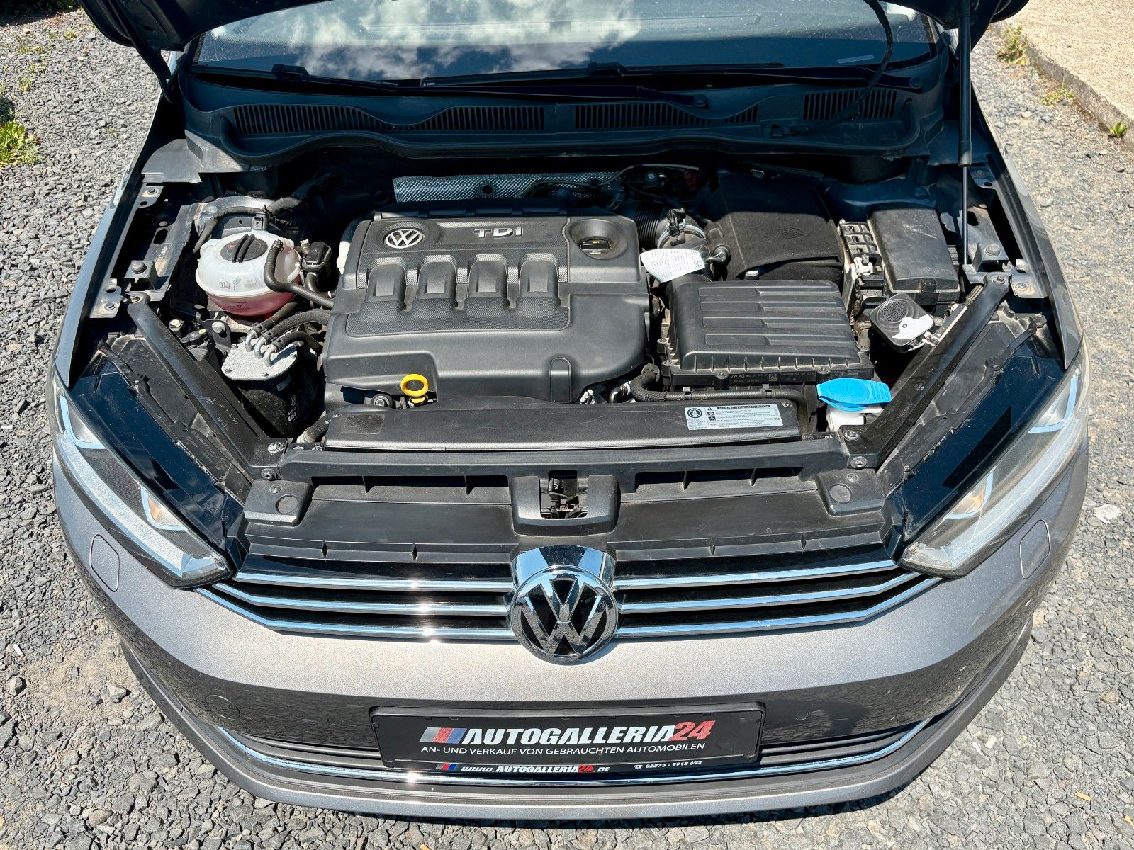 Fahrzeugabbildung Volkswagen Golf Sportsvan 2.0 TDI VII Lounge Xenon AHK ACC