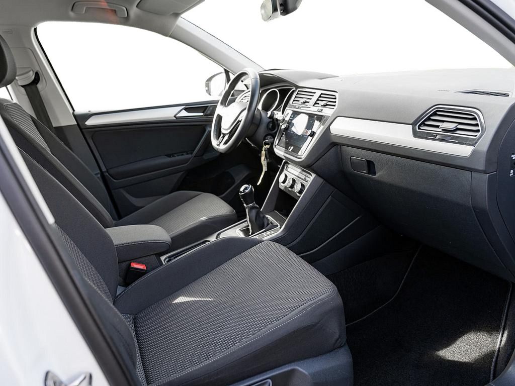 Fahrzeugabbildung Volkswagen Tiguan 1.4 TSI Trendline NAVI PDC APP CONNECT