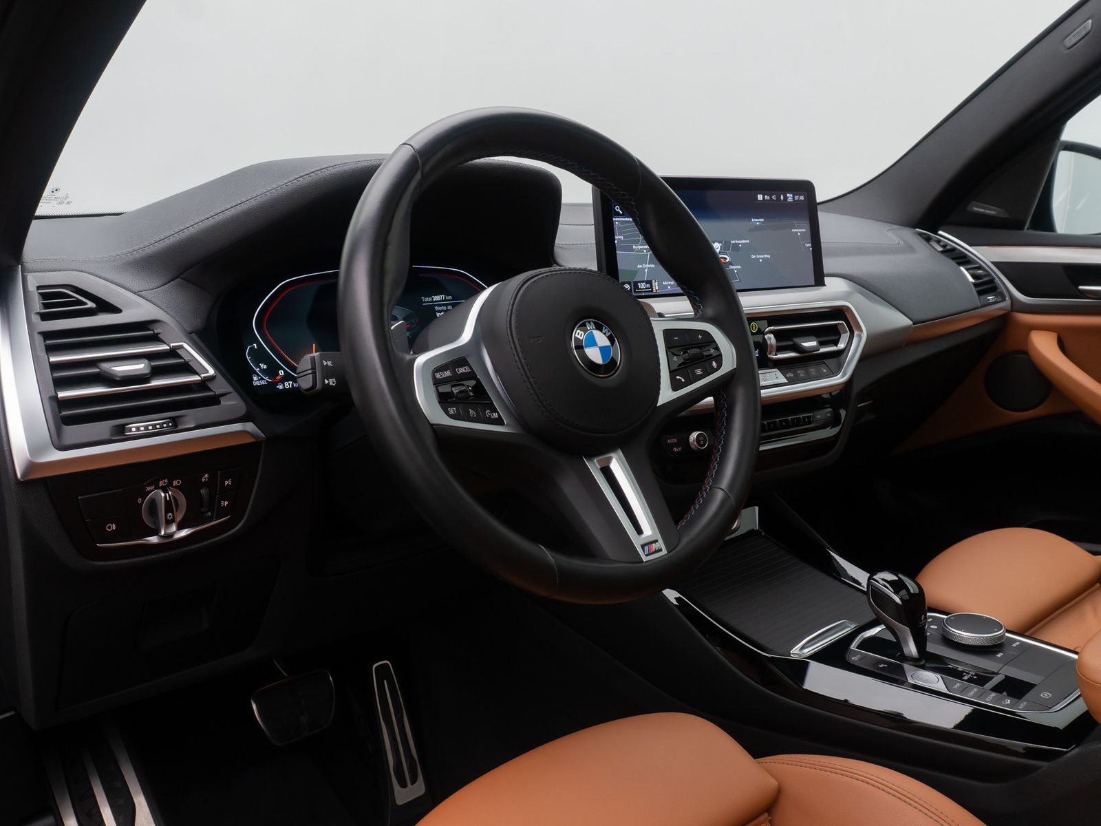 Fahrzeugabbildung BMW X3 M40d Panorama Kamera DAB H/K AHK Komfort 20"