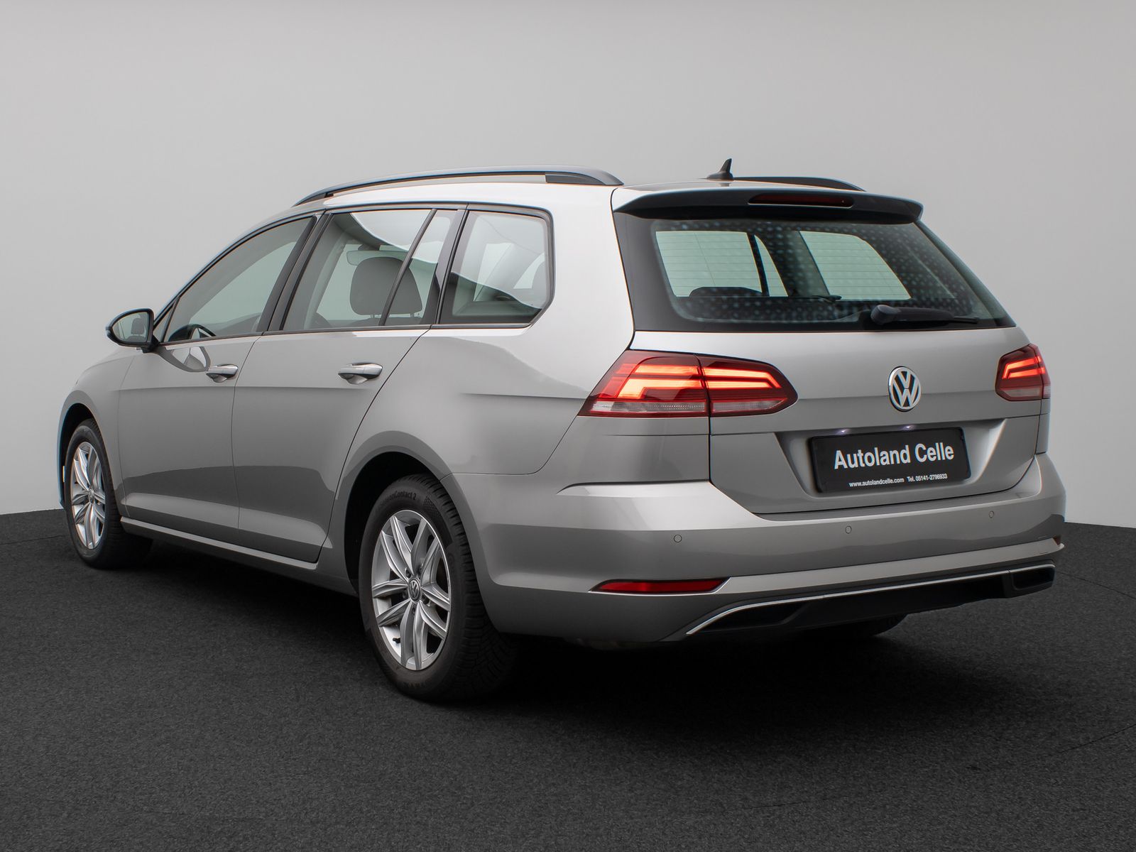 Fahrzeugabbildung Volkswagen Golf VII Variant Comfortline Navi PDC Standheiz