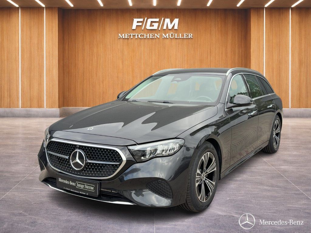 Image of Mercedes-Benz E 220