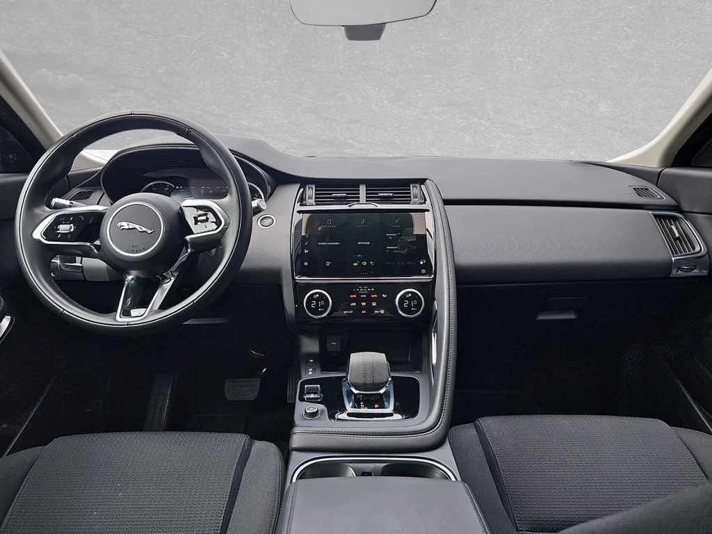 Jaguar E-Pace P160 FWD
