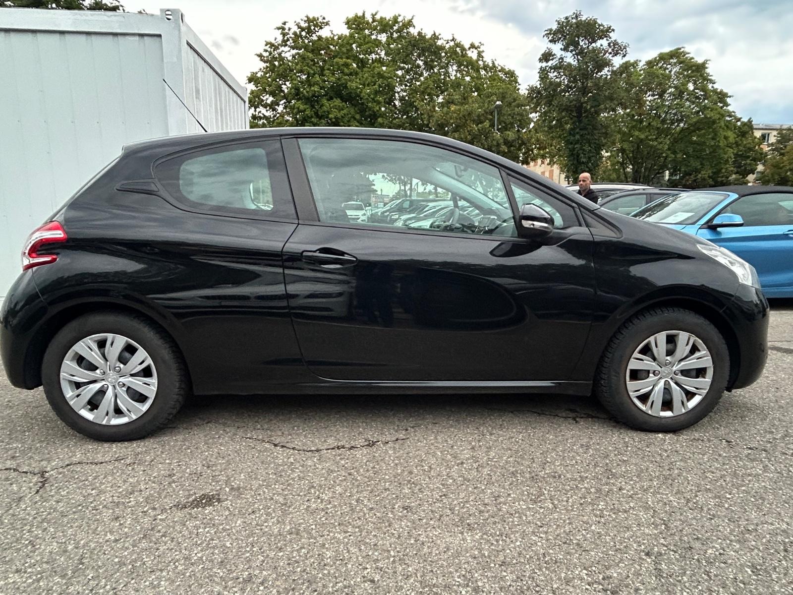 Peugeot 208 Active