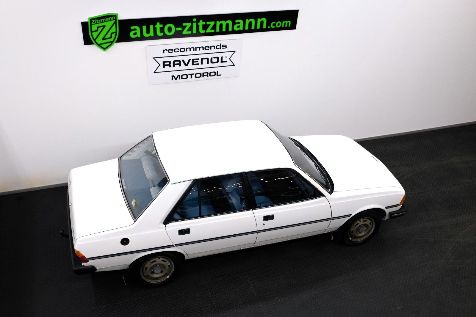 Fahrzeugabbildung Peugeot 305SR  AHK++OLDTIMER++H-ZULASSUNG