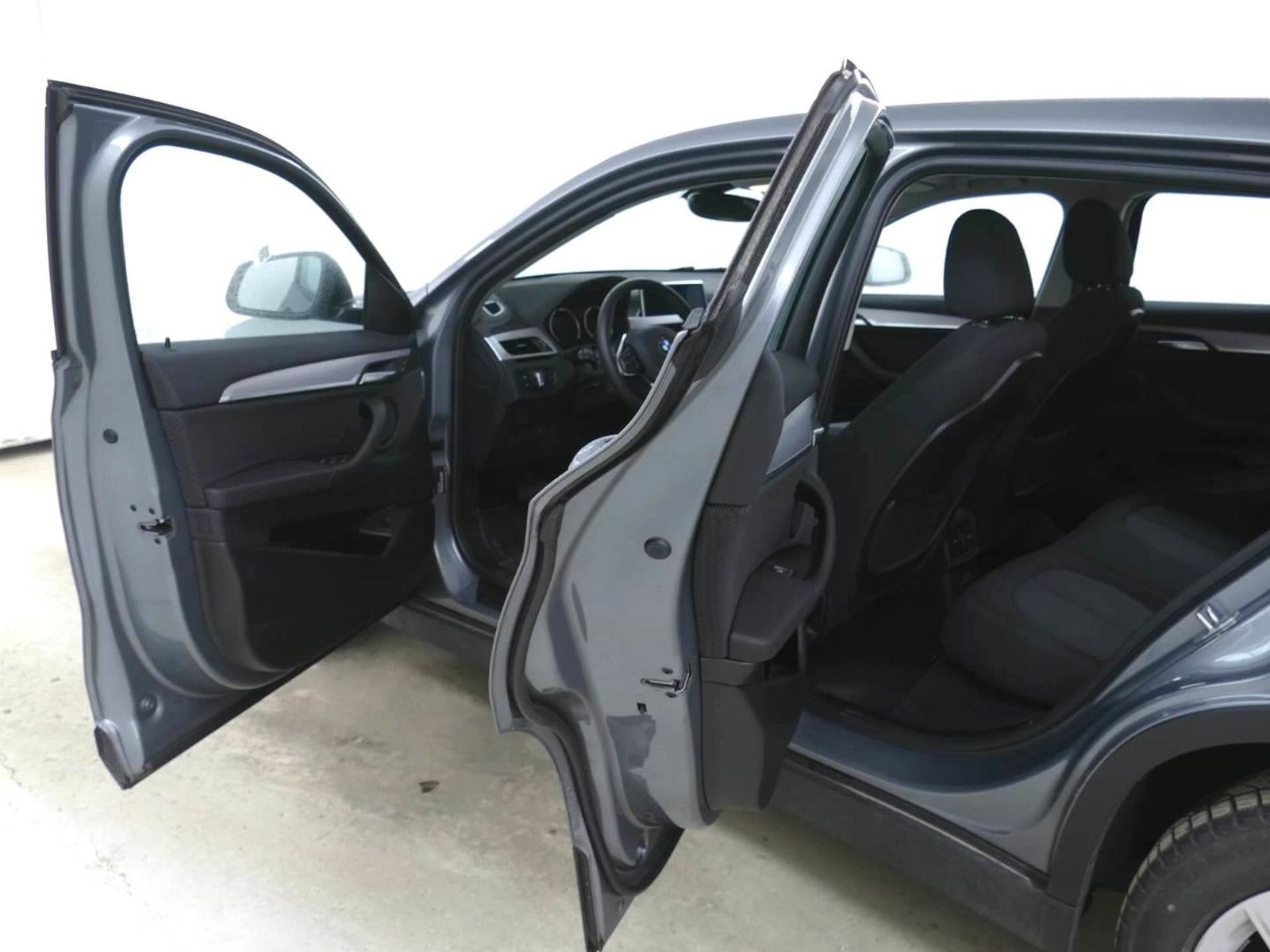 BMW X2 sDrive 18i Advantage Navi Kamera Sound LED+ foto 15