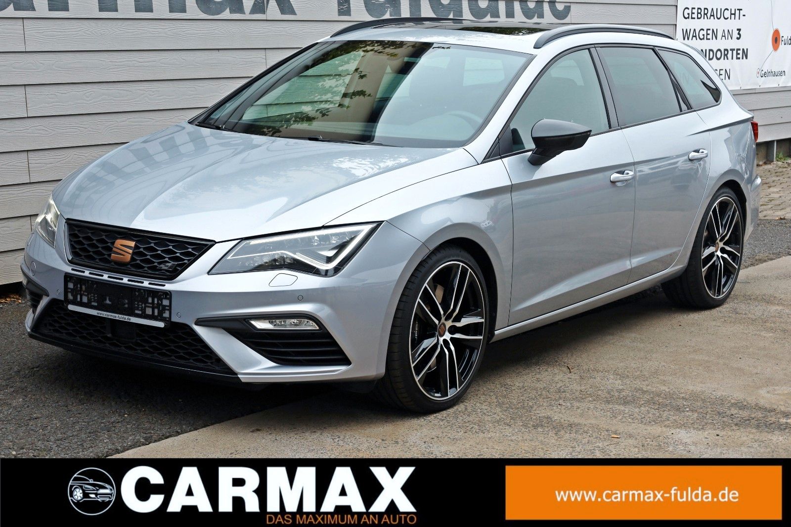 Fahrzeugabbildung SEAT Leon ST Cupra 300 4Dr.,T.Leder,Navi,Kamera,Panor