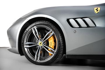 صورة 8 لـ 2017 Ferrari GTC4LUSSO