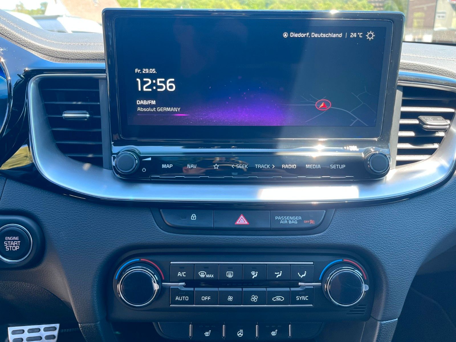 Fahrzeugabbildung Kia Ceed GT-line Leder Pano 140PS digital uvm.