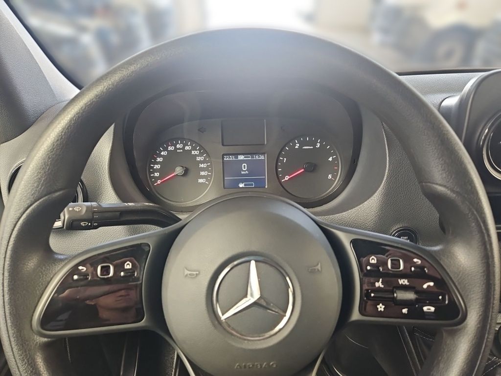 Fahrzeugabbildung Mercedes-Benz Sprinter 317 Kasten L2H2 MBUX Klima RFK PTS Navi