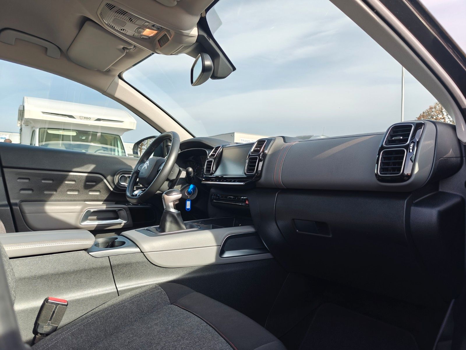 Fahrzeugabbildung Citroën C5 Aircross Live - Scheckheft, Zahnriemen Neu! -