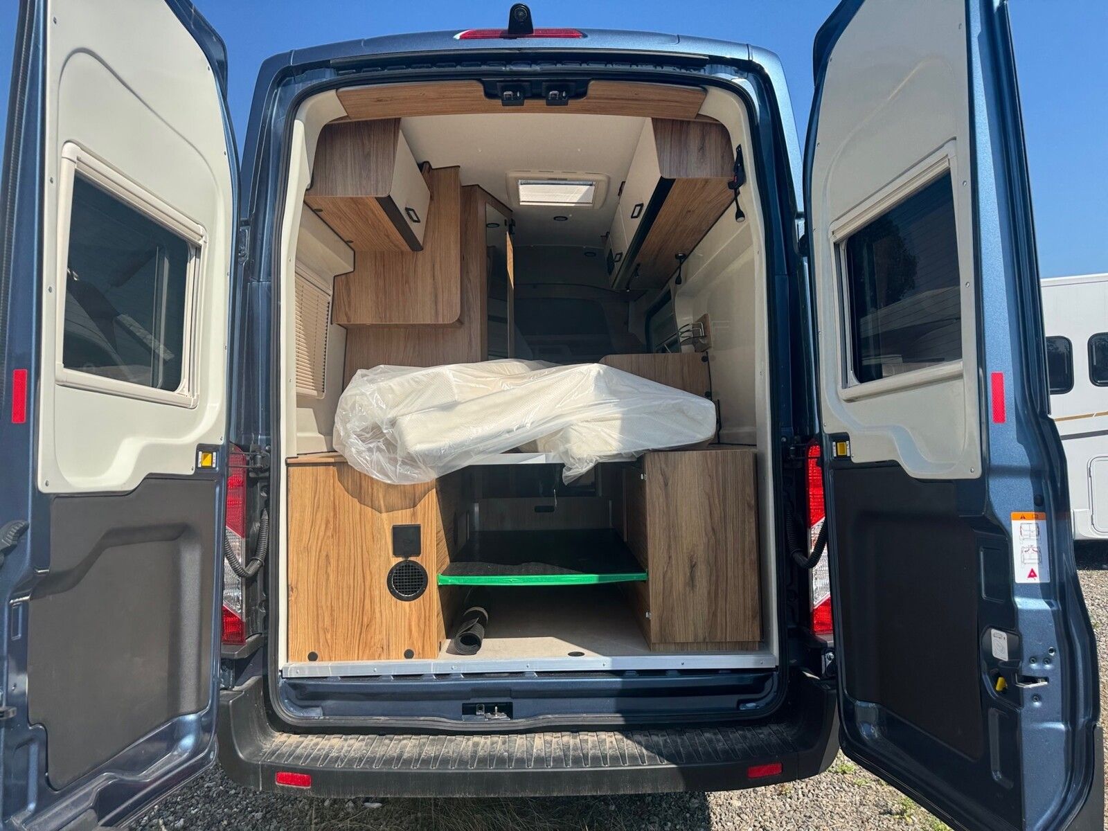Fahrzeugabbildung Karmann Dexter 4x4 DE 560 AW Klima, Heizung 4KW, RFK