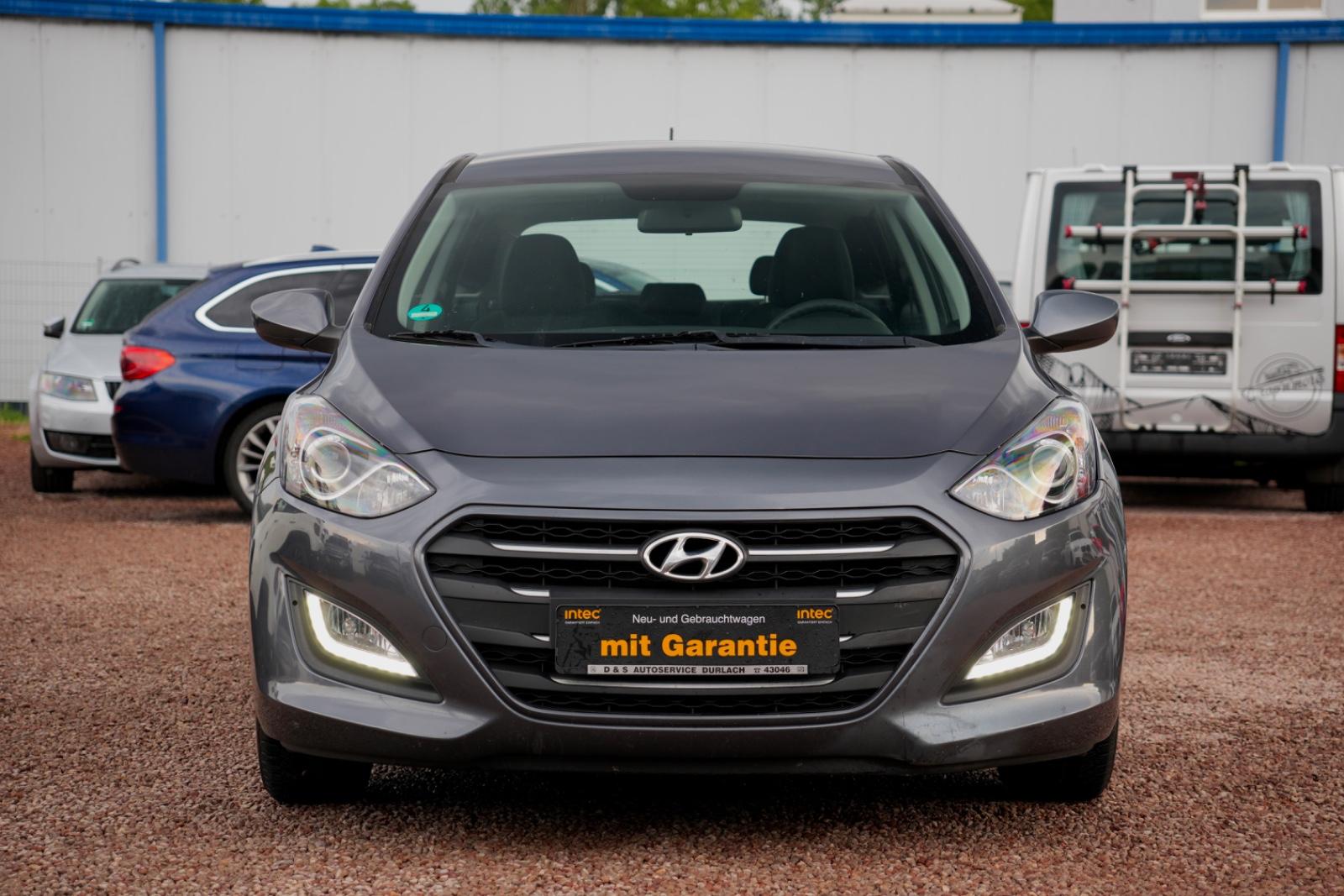 Hyundai i30 cw blue Classic/8-FACH/PDC/SHZ/KLIMAA/