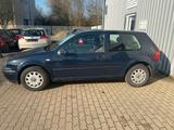 Volkswagen Golf 1.6  Basis KLIMA 1.HAND ZAHNRIEMEN/TÜV NEU - Volkswagen aus 2001