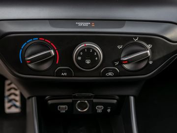 Hyundai Bayon 1.0 Trend 2WD Kamera Navi Spurhalteassi.