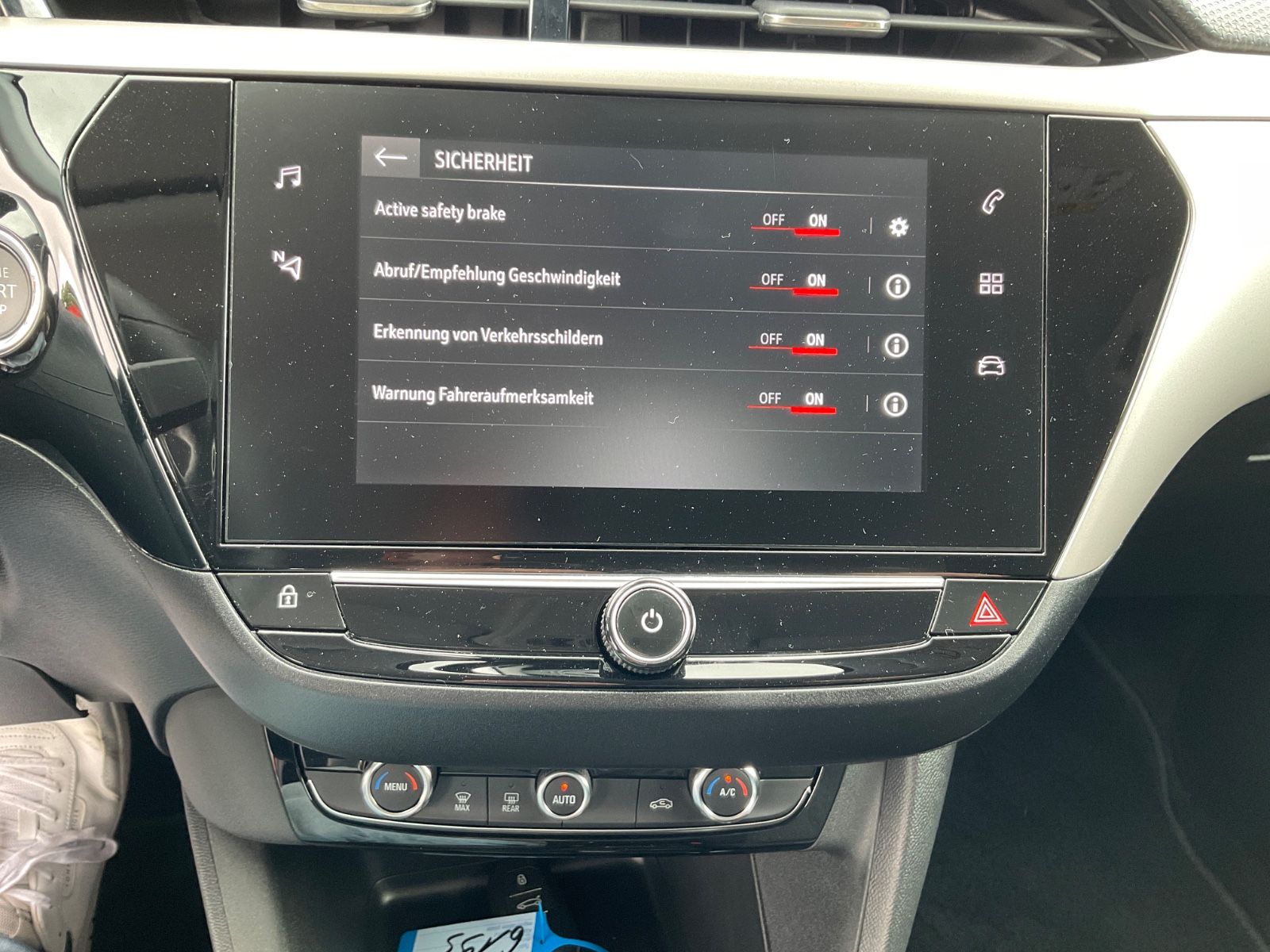 Fahrzeugabbildung Opel Corsa 100KW Edition,50 KWS,CarPlay,Spur,Telefon