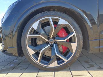 صورة 9 لـ 2022 AUDI RSQ8