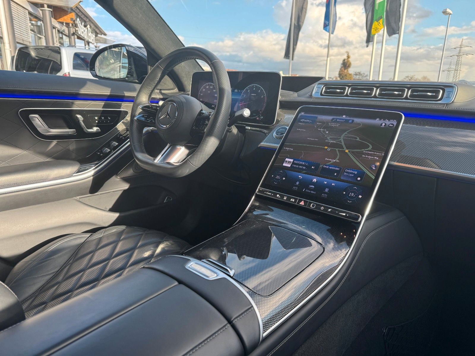 Fahrzeugabbildung Mercedes-Benz S 580 4M L VOLL+AMG+Chauffeur+STH+3D+Pano+
