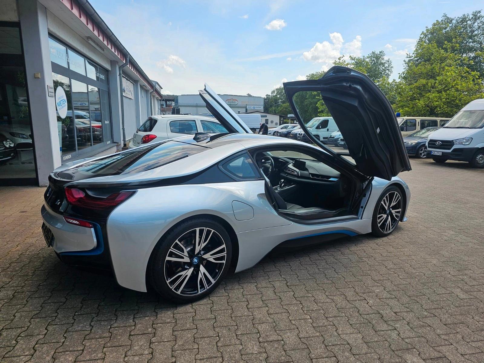 BMW i8 Baureihe i8 Coupe Basis