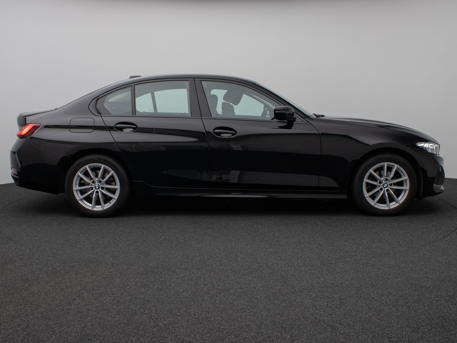 Fahrzeugabbildung BMW 318i GeschwindigRe DAB PDC CockpitPlus Widscreen