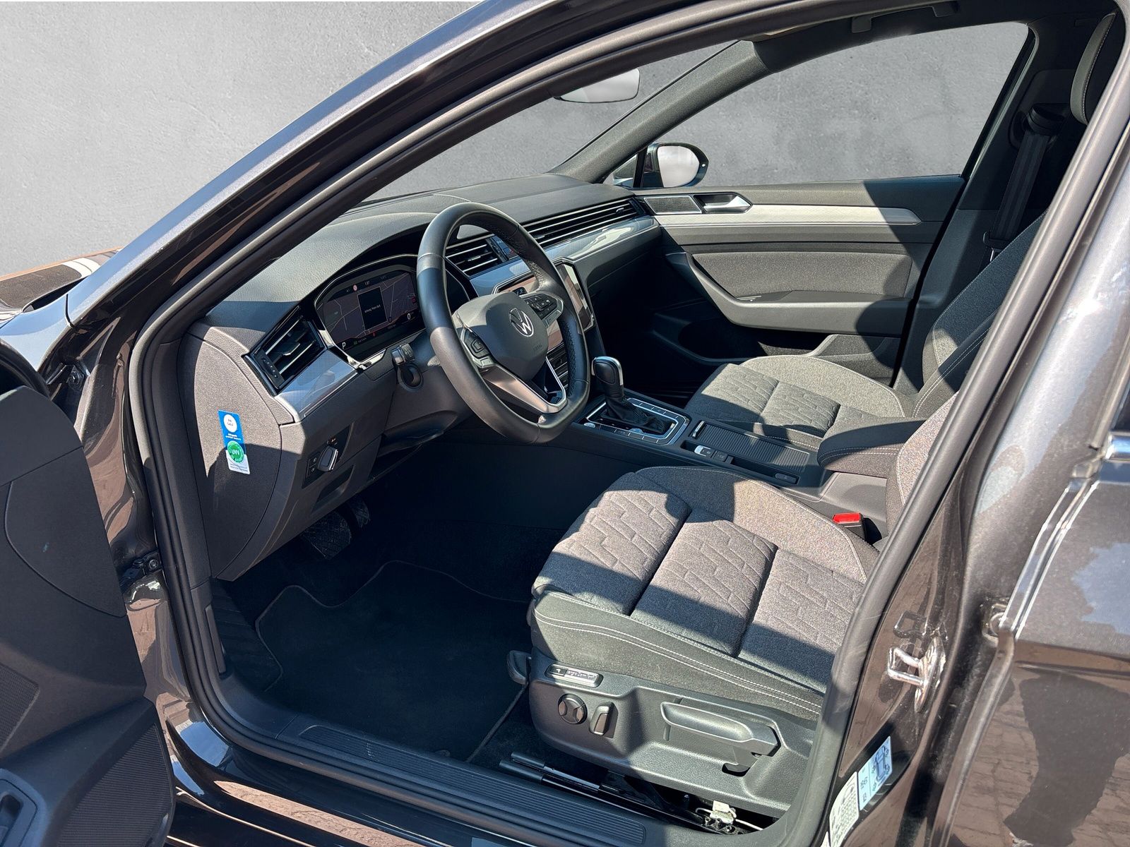 Fahrzeugabbildung Volkswagen Passat Variant Business 2.0 TDI DSG AHK App-Conn
