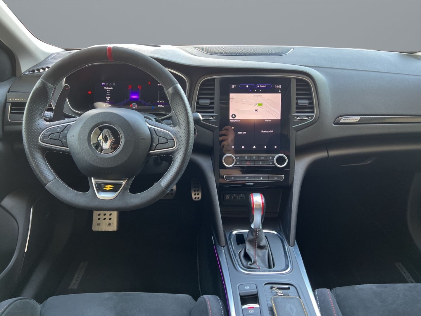 Fahrzeugabbildung Renault Megane IV R.S. Trophy 1.8 TCe 300 EU6d HUD Navi