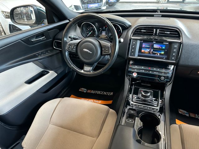 MYAUTOCENTER – Gebraucht- und Jahreswagen mit Werkstattservice in Pfaffenhofen Jaguar XE Pure *LED*Keyless*2-Zonen*Tempo*Navi*