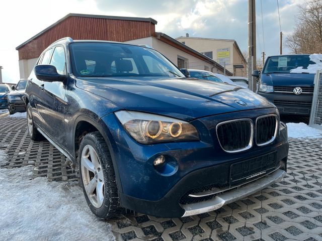 BMW X1 20 i xDrive*BiXenon*NaviProf*Pano