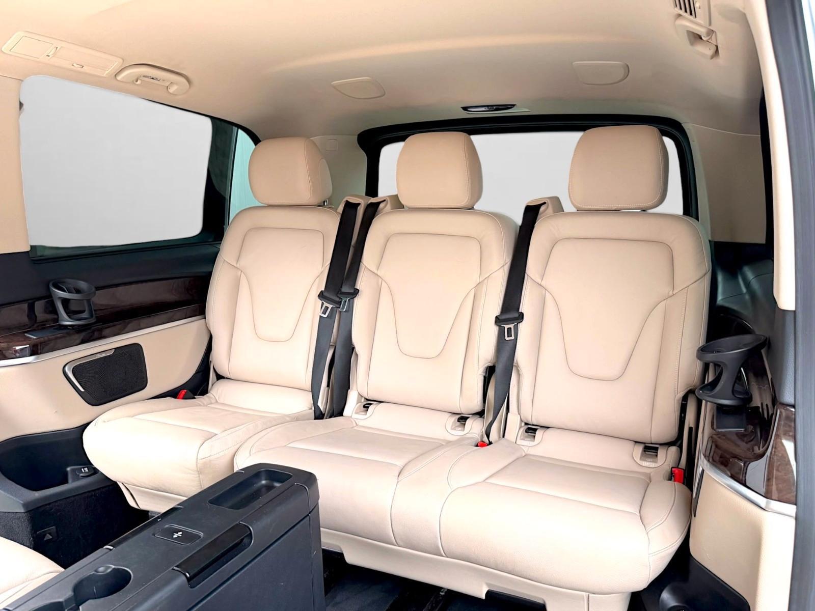 Mercedes-Benz V 250 D LANG AVAN/2xSCHIEBT. ELEK./LEDER/7SITZER