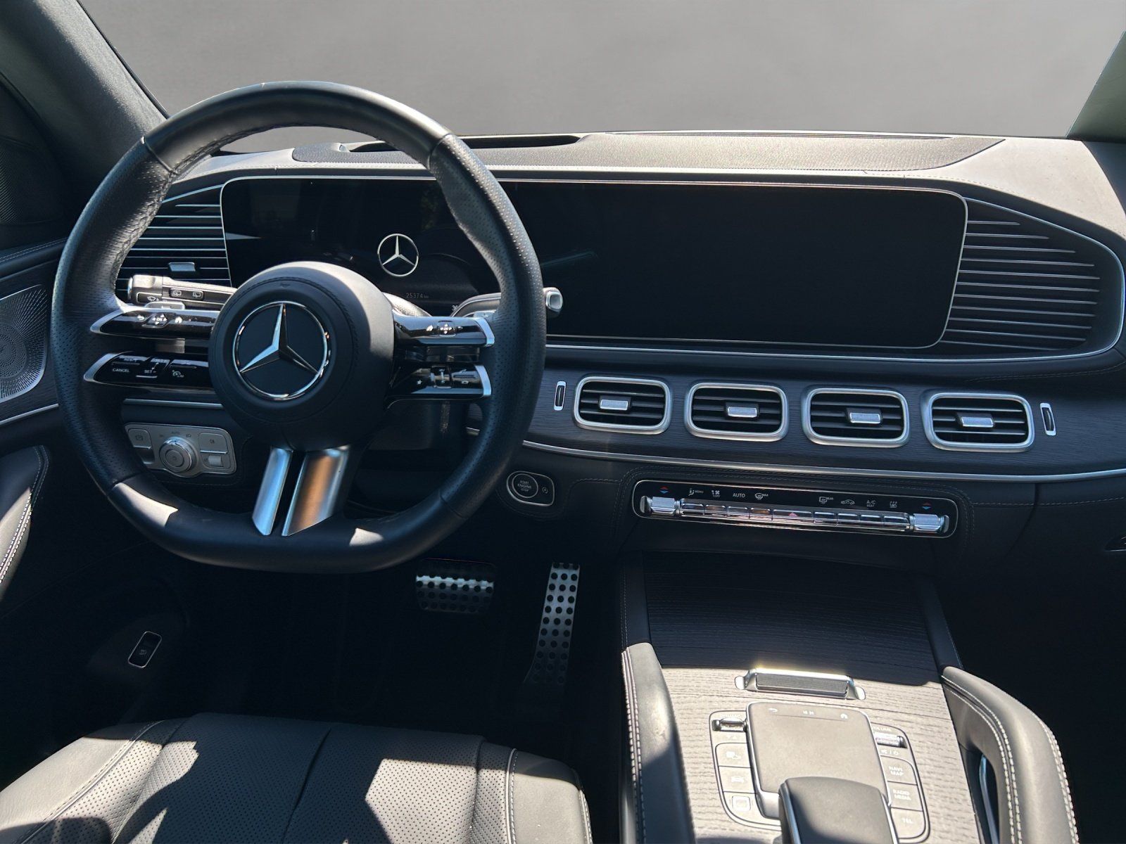 Fahrzeugabbildung Mercedes-Benz GLS450d AMG Prem+ DISTR Standh AHK Massage 6xSHZ