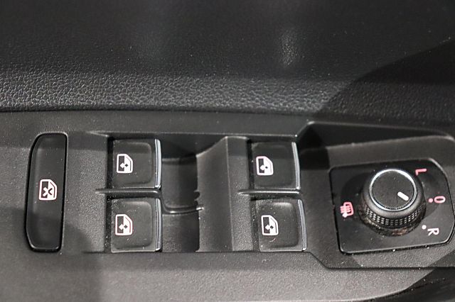 Polo GTI 2.0 TSI DSG ACC Navi Schiebedach LED SP