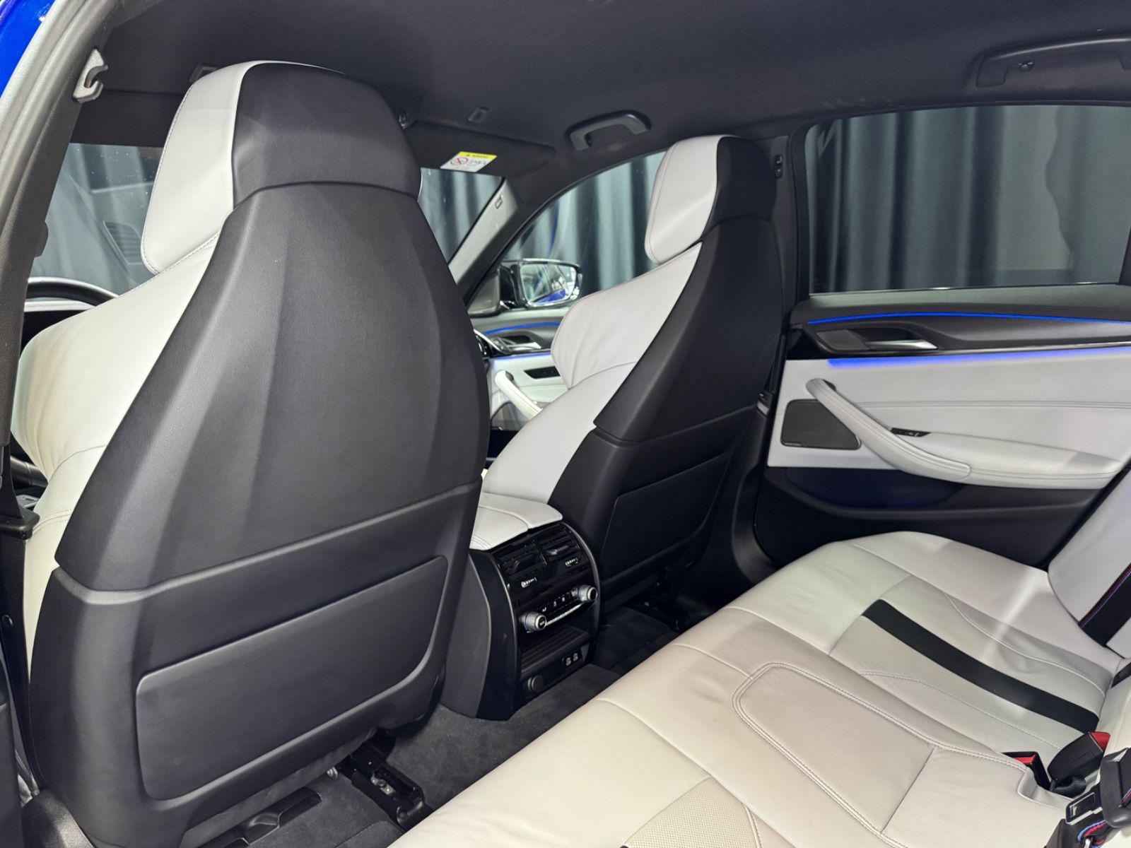 Fahrzeugabbildung BMW M5 Limousine Competition|KERAMIK|HEAD-UP|