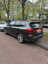 BMW X3 xDrive20i AT -mit Dachreling/Panorama/Head-up - BMW X3: Braun