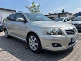 Toyota Avensis Combi Sol 2,2-l-D-CAT/Klima/AHK/Tempomat - Toyota Avensis: Kombi, Sol