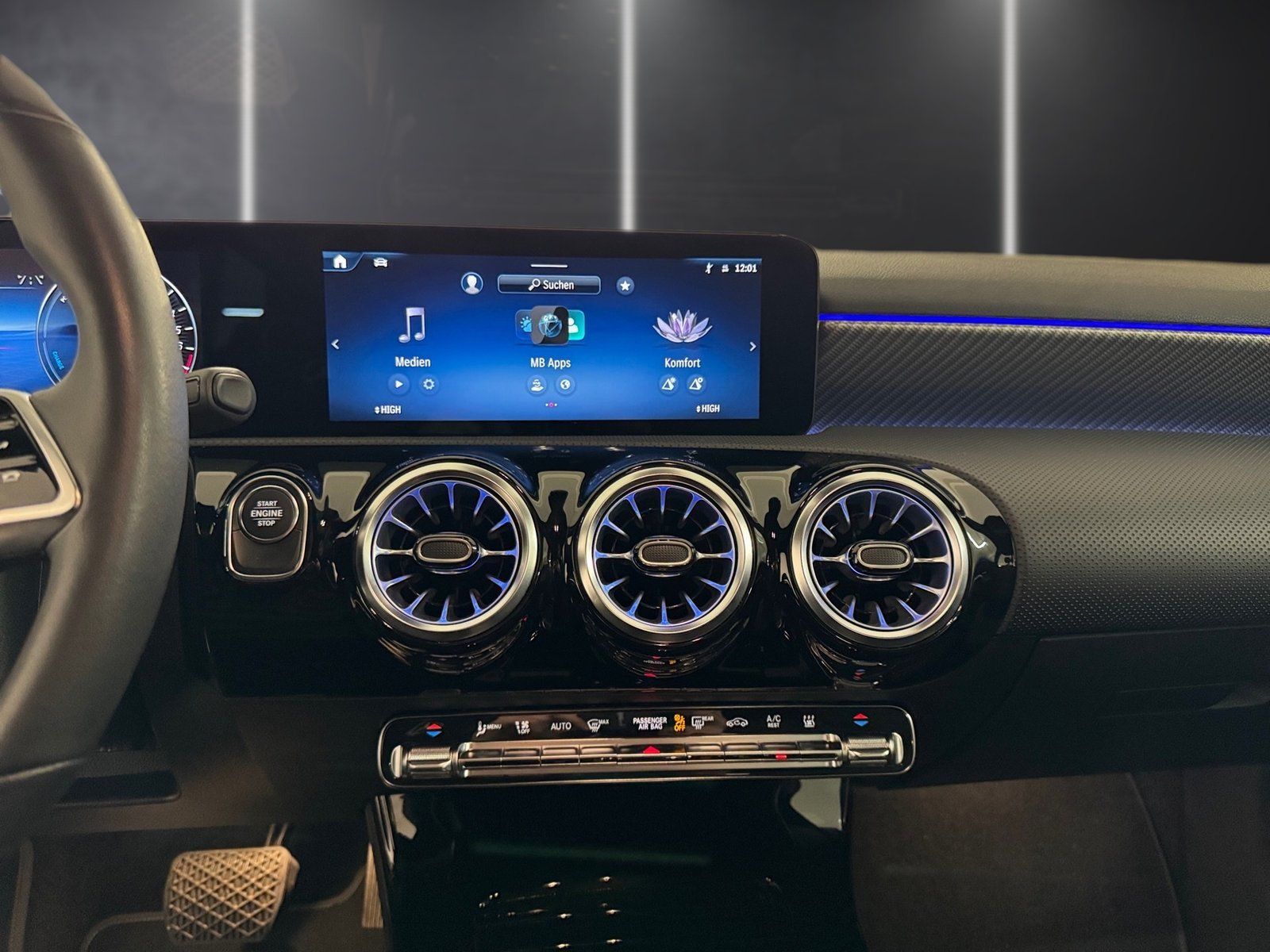 Fahrzeugabbildung Mercedes-Benz A 250 e Progressive*11KW*LED*Kamera*CarPlay*PDC*