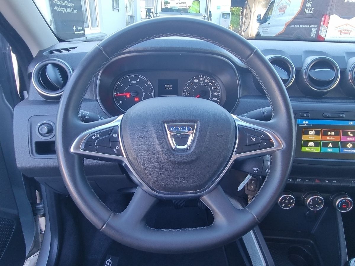 Fahrzeugabbildung Dacia Duster Prestige Blue dCi 115 4WD
