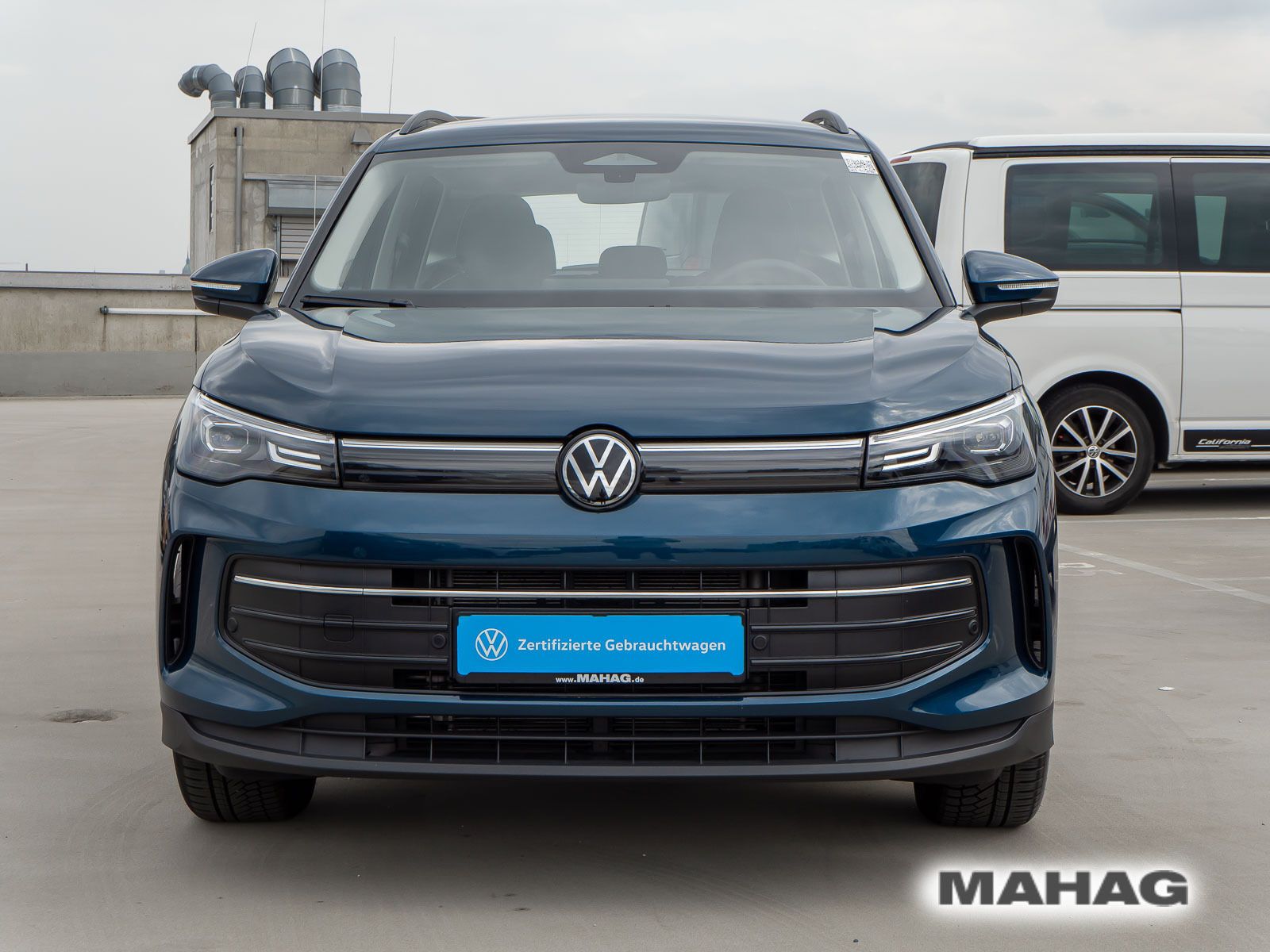 Volkswagen Tiguan Life 2.0 TDI AHK ACC LED Navi RearView Pa foto 4