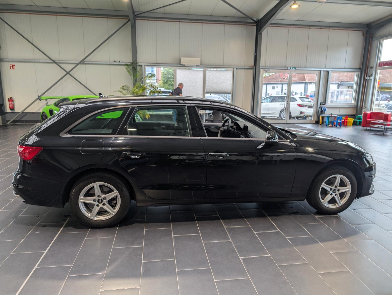 Audi A4 Avant 35 TDI S tronic 1.Hand 8-fach, миниатюра 8