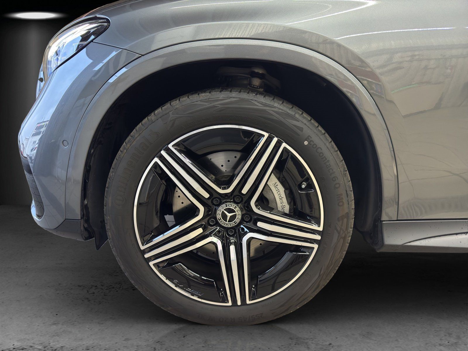 Fahrzeugabbildung Mercedes-Benz GLC 220d AMG Prem+ AIRMATIC Pano DISTRO Memo AHK