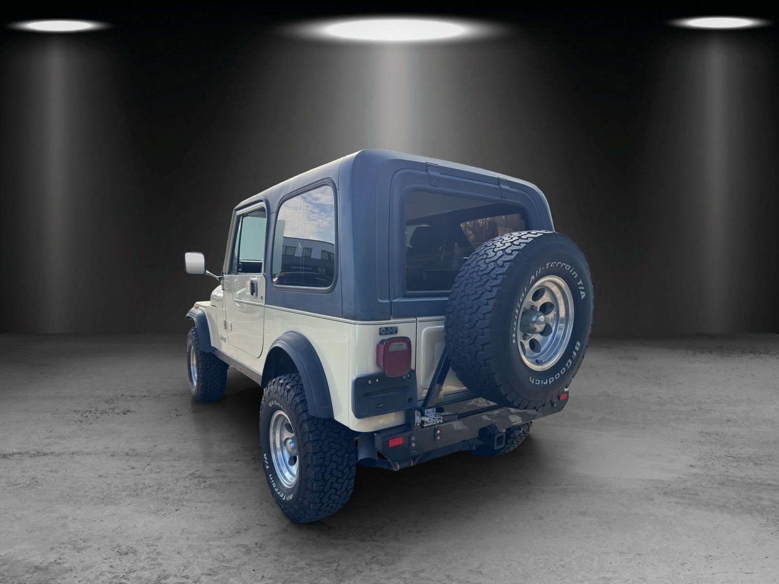 Fahrzeugabbildung Jeep CJ7 V8 LT1 H-Zulassung alles eingetragen