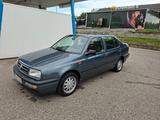 Volkswagen Vento 1.8 GLX GLX - VW Vento mit Schiebedach