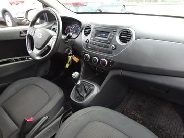 Fotografie 3 des Hyundai i10 1.0 Trend*Klima*PDC*SHZ*ZV*ELFH*MFL Klima